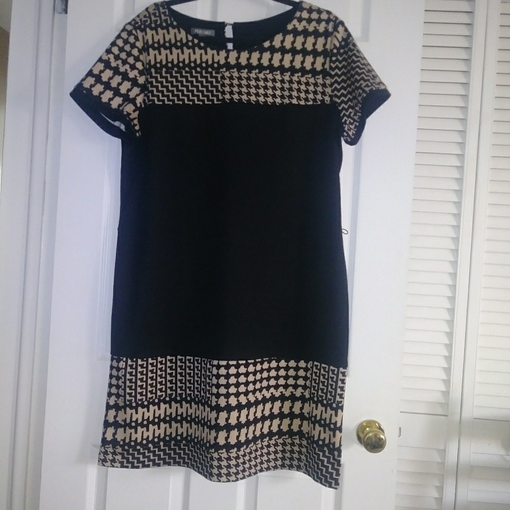Roz & Ali Dress